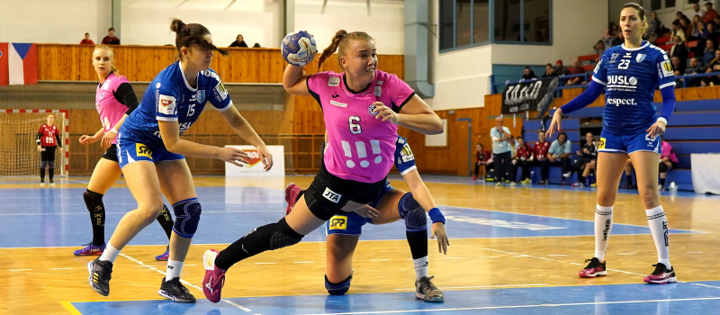 První semifinálový bod zůstal v Praze! Poruba padla v rozstřelu