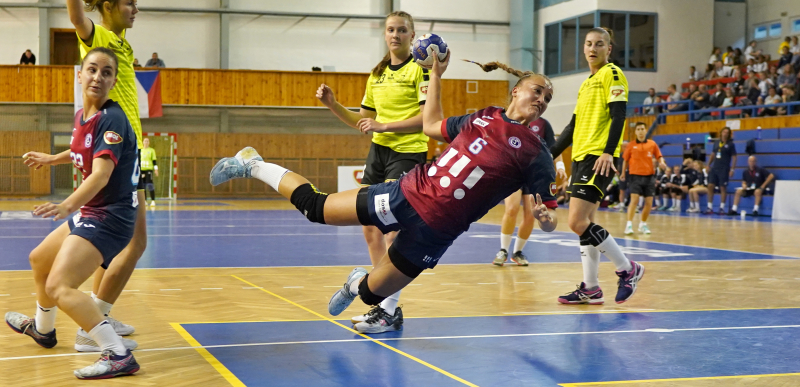 Poruba potvrdila roli favorita. Hodonín porazila o patnáct gólů