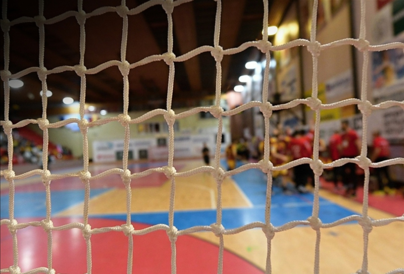 Vedení soutěží ČSH bude ve středu jednat s kluby MOL ligy a Extraligy o možnosti obnovení nejvyšších soutěží.