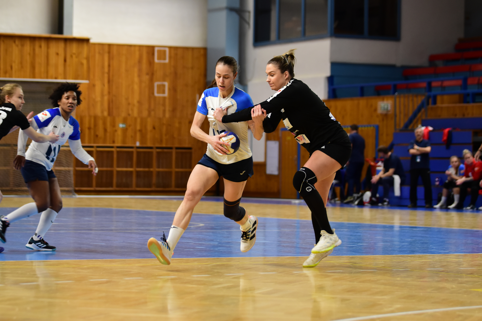 MOL LIGA POKRAČUJE SOKOLSKÝM DERBY V PÍSKU.