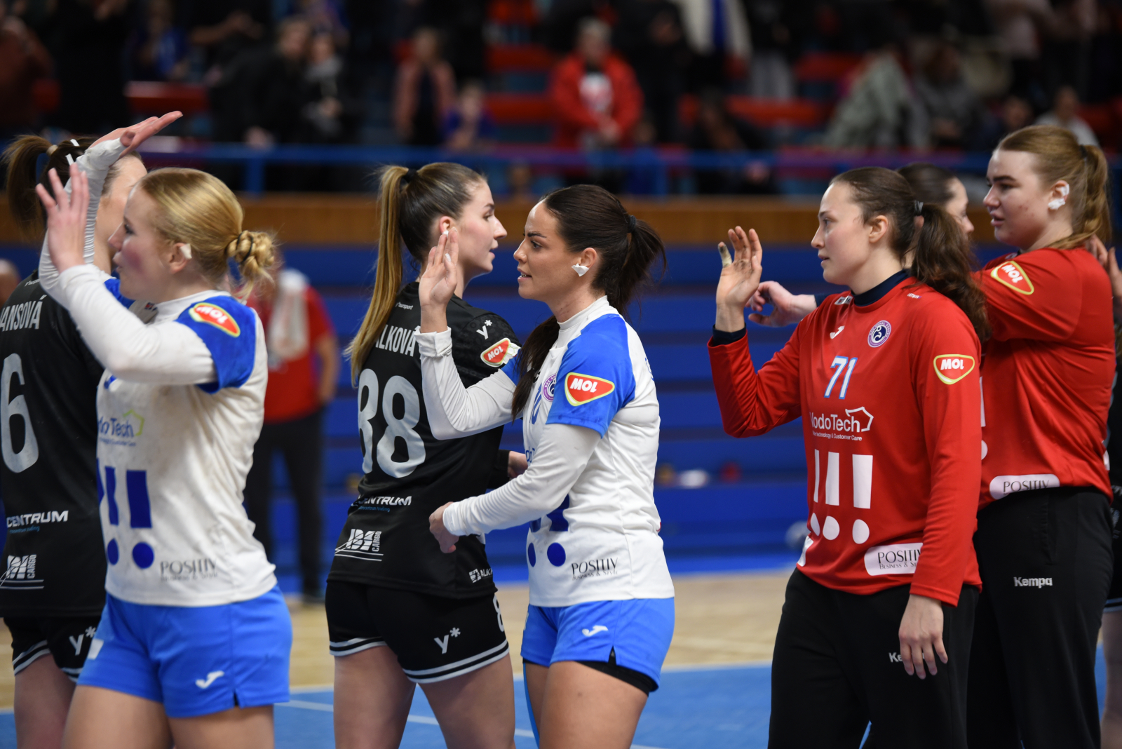 DALŠÍ UTKÁNÍ V RYCHLÉM SLEDU, VE STŘEDU ČTVRTFINÁLE ČP V OLOMOUCI A HNED V SOBOTU OPĚT MOL LIGA