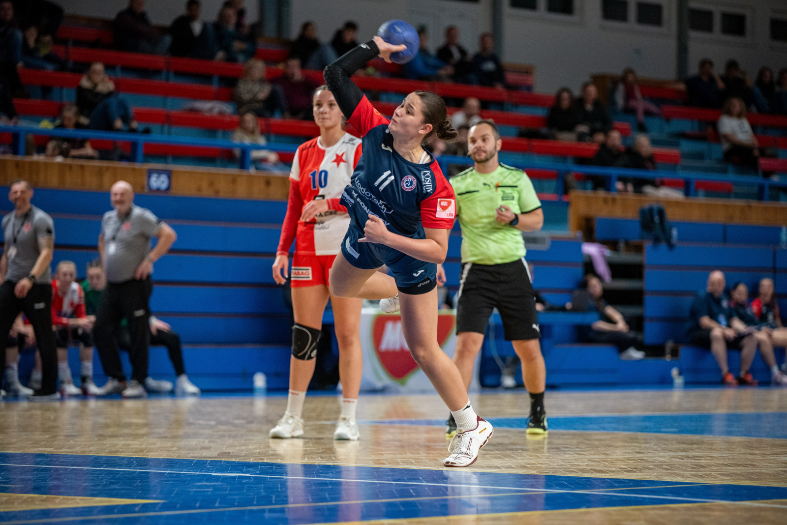 DALŠÍ UTKÁNÍ NA PALUBOVCE LÍDRA MOL LIGY