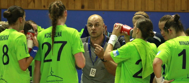 Házenkářky Poruby se chtějí chytit s Veselím