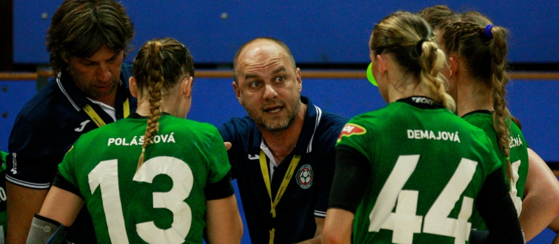 Házenkářky Poruby míří do Prahy. Oberou favorizovanou Slavii?